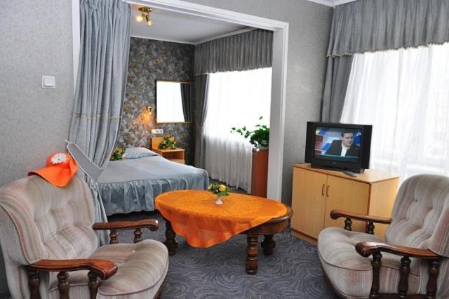 Hotel Stroomi Таллин Экстерьер фото